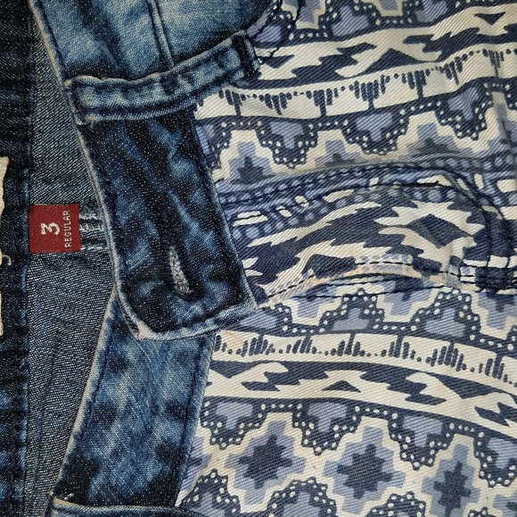 Wicked cute shorts - Picture 2 of 3